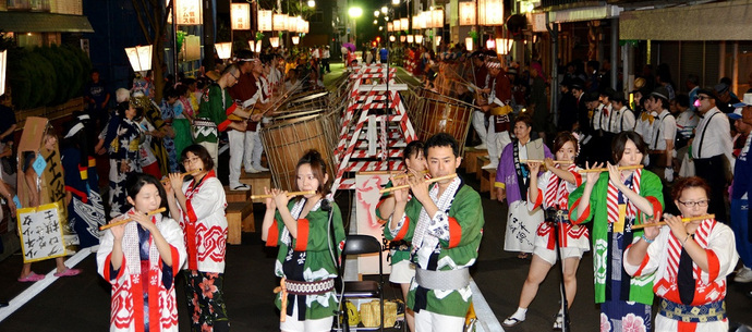 写真：一日市盆踊りの様子