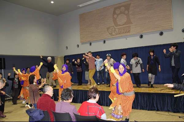 写真：願人踊体験風景